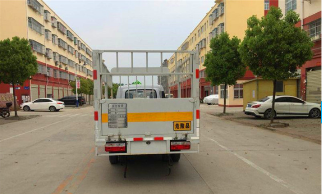 東風途逸3米2(藍牌)氣瓶車